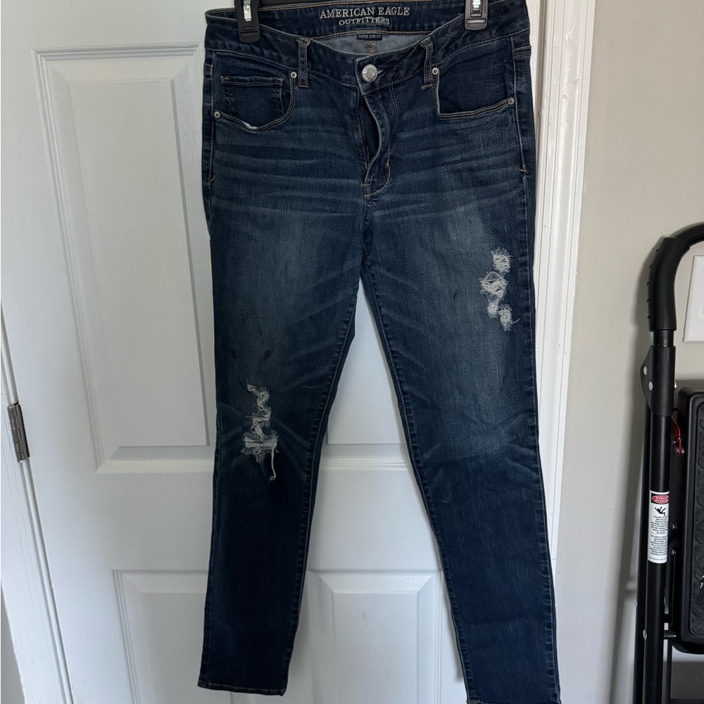 American Eagle Outfitters Women's Dark Blue Distressed Skinny Jeans